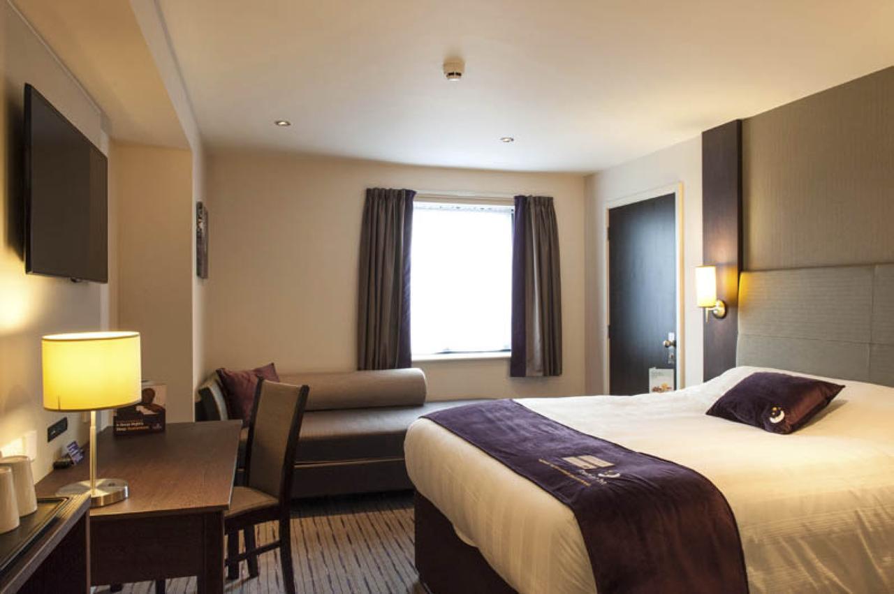 Premier Inn Heathrow Airport Terminal 4 Hillingdon Zewnętrze zdjęcie