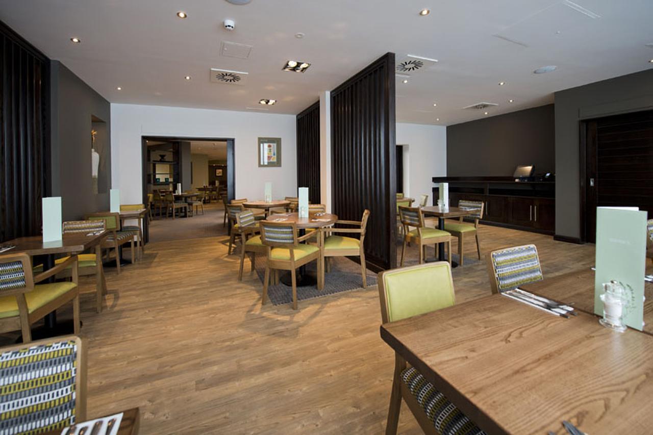 Premier Inn Heathrow Airport Terminal 4 Hillingdon Zewnętrze zdjęcie