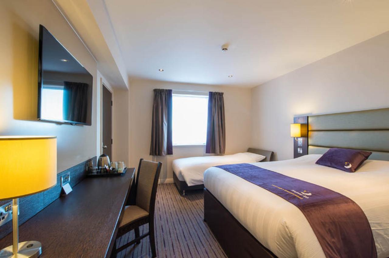 Premier Inn Heathrow Airport Terminal 4 Hillingdon Zewnętrze zdjęcie