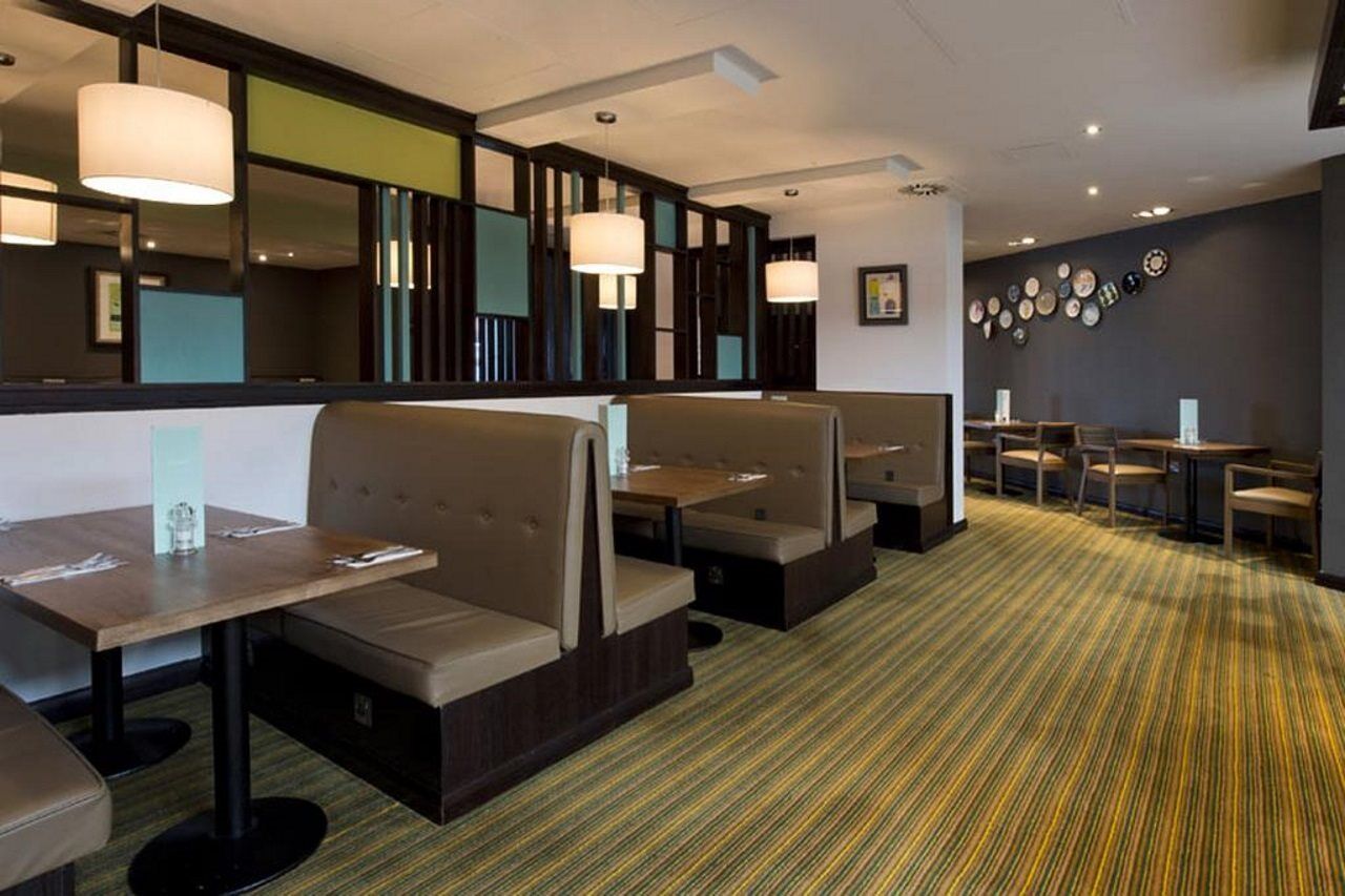 Premier Inn Heathrow Airport Terminal 4 Hillingdon Zewnętrze zdjęcie